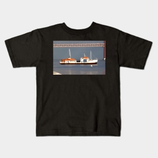 ferry boat "eborense" Kids T-Shirt